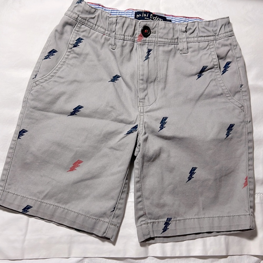 Mini Boden Gray Shorts with Navy and Red Lightning Bolts size 9